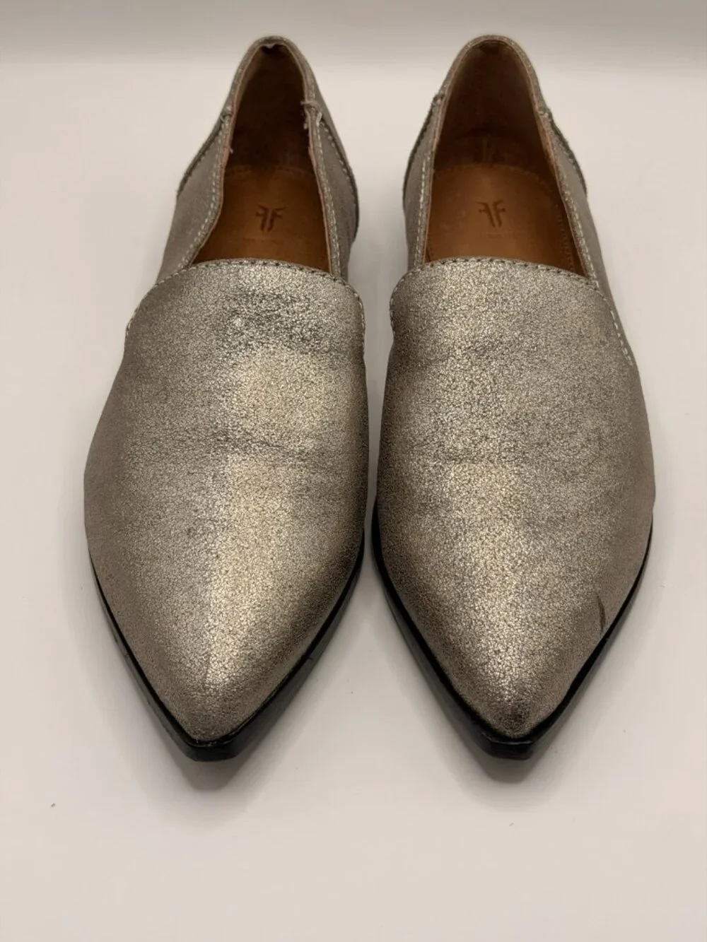 Frye Women Pewter Kenzie Venetian Pointed Toe Flat Sz 7.5